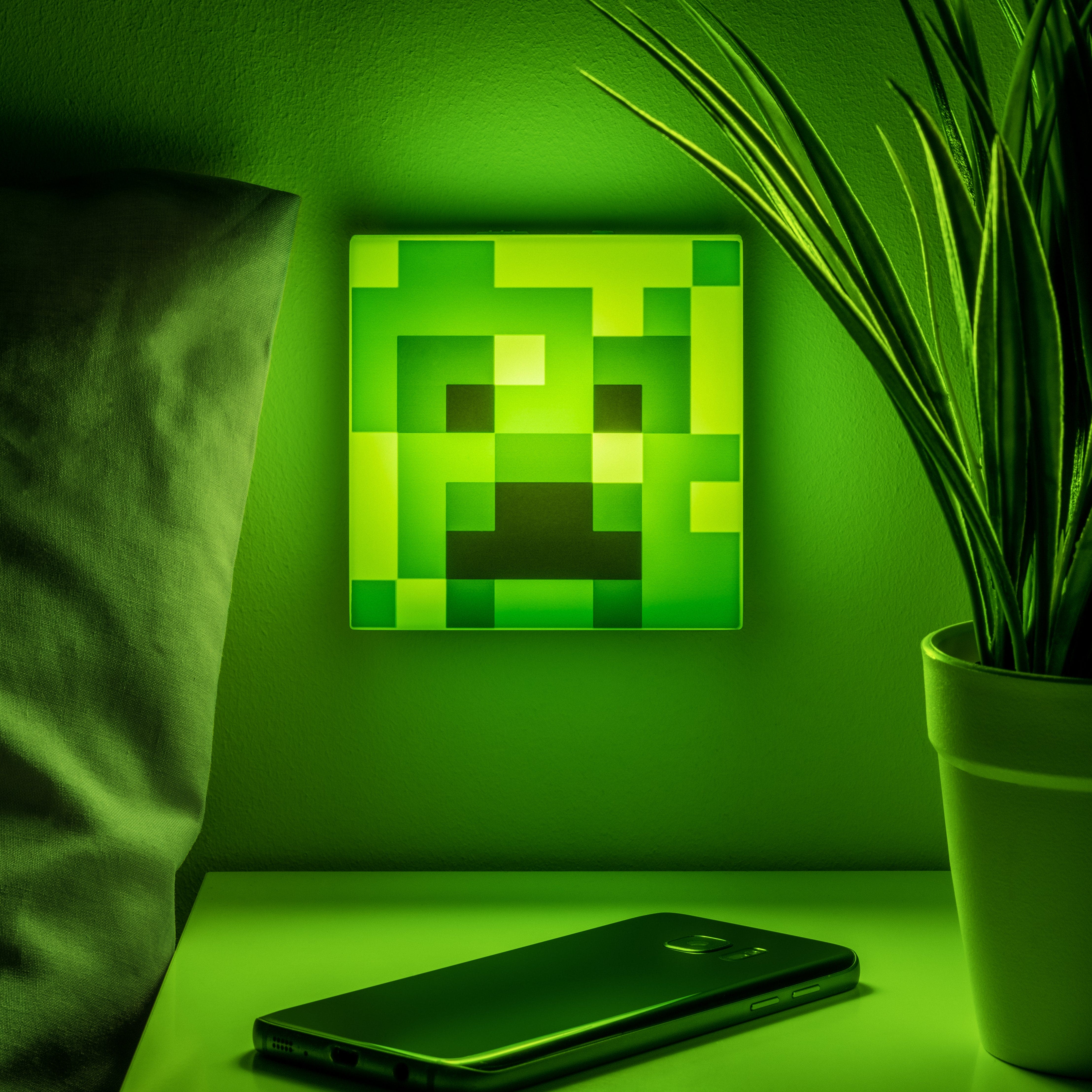 Minecraft Creeper Night Light (Paladone) - Throne Boss Australia